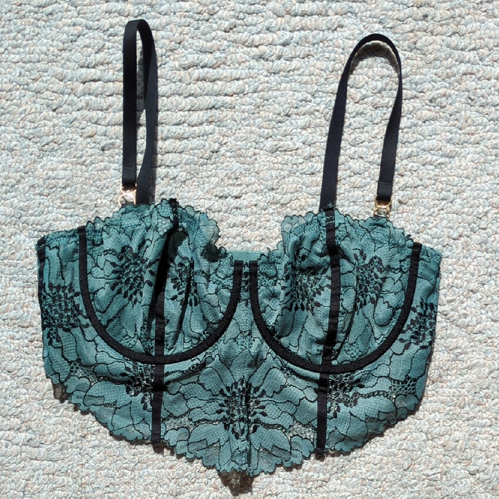 ‼️Aerie Floral Balconette Bra
